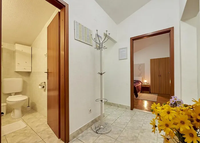 Mavarstica 17821c * 特罗吉尔