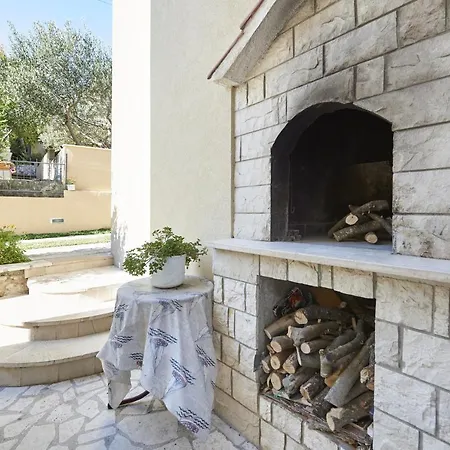 Mavarstica 17821c Apartment Trogir
