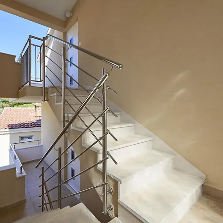 Mavarstica 17821c Apartament